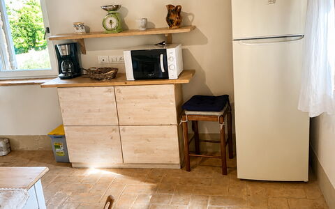 Il Casale al Colle: Mobilia, Pavimentazione, Legna, Pavimento, Interior Design, Pavimento In Legno, Camera, Cabinetry, Color Legno, Cassetto