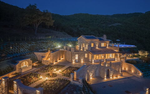 Villa Maddalena alla Guglielmesca: Architettura, Paesaggio, Estate, Dimora, Villa, Landscaping, Villaggio, Hacienda, Agriturismo, Paesino Di Montagna