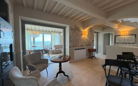 Villa Maddalena alla Guglielmesca: Mobilia, Interior Design, Pavimentazione, Pavimento, Soffitto, Illuminazione, Camera, Sedia, Appartamento, Mare