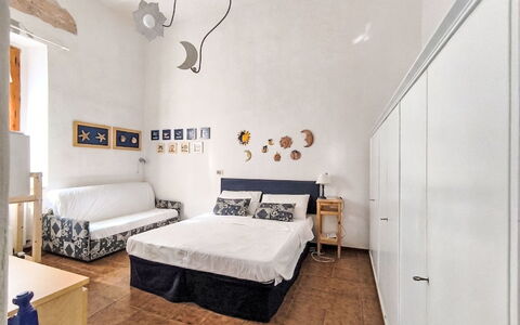 Casa Lelà: Mobilia, Interior Design, Parete, Pavimentazione, Pavimento, Camera Da Letto, Letto, Legna, Soffitto, Camera