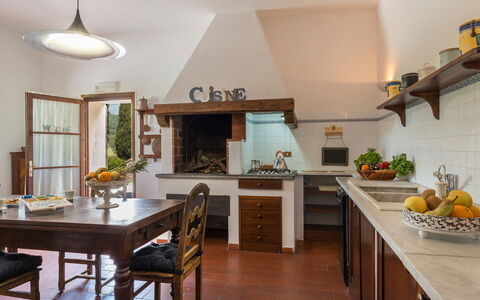 Podere Calcheto 14: Mobilia, Cucina, Interior Design, Legna, Pavimentazione, Controsoffitto, Soffitto, Casa, Illuminazione, Cabinetry