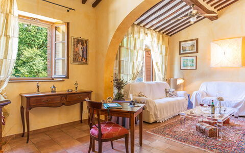 La Casa Dell'Artista 6: Furniture, Interior Design, Wall, Flooring, Couch, Floor, Table, Room, Ceiling, Living Room