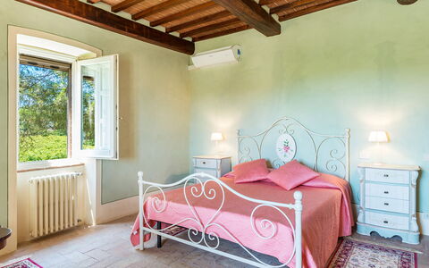 Villa Pucci 12: Mobilia, Rosa, Camera Da Letto, Letto, Bedding, Lenzuolo, Biancheria, Telaio Del Letto, Hotel, Dipingere