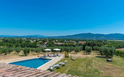 Villa Pucci 12: Cielo, Blu, Piscina, Mobili Da Esterno, Landscaping, Lettino, Eco Hotel, Ricorrere, Ombrello