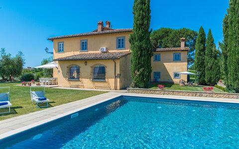 Villa Pucci 12: Blu, Piscina, Estate, Giardino, Villa, Landscaping, Hacienda, Dimora, Agriturismo