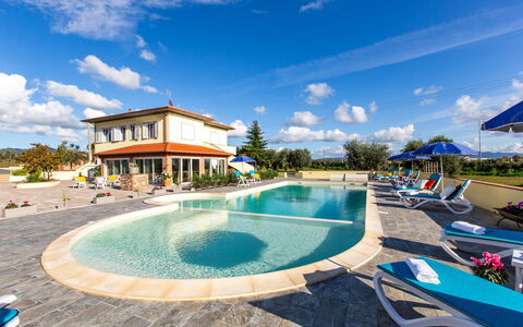 Il Nocciolo 12: Piscina, Ricorrere, Estate, Mobili Da Esterno, Villa, Ombrello, Hotel, Eco Hotel, Landscaping, Resort Citta '