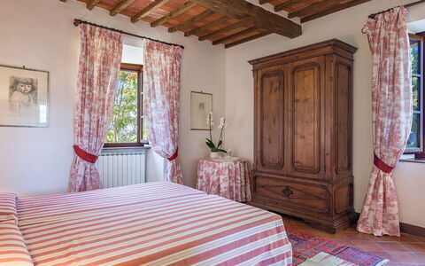 Villalta 18+2: Furniture, Bed, Interior Design, Wall, Bedroom, Flooring, Bed Sheet, Bedding, Linens, Textile