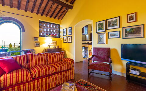 Villa Il Colle di Moriano 8: Wall, Interior Design, Furniture, Home, Architecture, House, Ceiling, Lighting, Room, Living Room