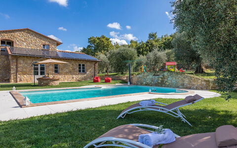 La Villetta di Dante 6: Swimming Pool, Cottage, Estate, Farmhouse, Garden, Backyard, Lawn, Yard, Villa, Landscaping