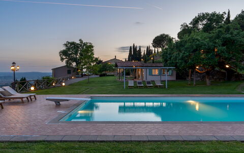 Torre Ginestre 12: Resort, Swimming Pool, Estate, Eco Hotel, Farmhouse, Hacienda, Villa, Garden, Outdoor Furniture, Yard