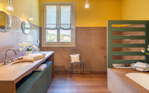 Casa del Vento 10: Interior Design, Flooring, Wall, Floor, Plumbing Fixture, Wood, Bathroom, Bathroom Sink, Tap, Lighting