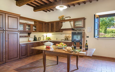 Il Fitto 10: Furniture, Kitchen, Interior Design, Wood, Cabinetry, Flooring, Countertop, Ceiling, Kitchen & Dining Room Table, Cupboard