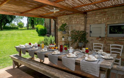 Il Molinaccio 14+2: Mobilia, Tavolo, Sedia, Cucina & Sala Da Pranzo Tavolo, Mobili Da Esterno, Tavolo Esterno, Tovaglia, Ristorante, Sala Da Pranzo, Cibo