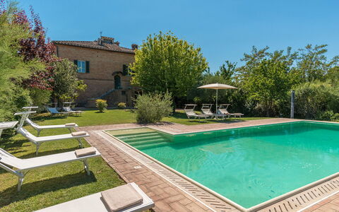 Finestra su Siena 16: Swimming Pool, Architecture, Estate, Hacienda, Villa, Garden, Landscaping, Backyard, Eco Hotel, Yard
