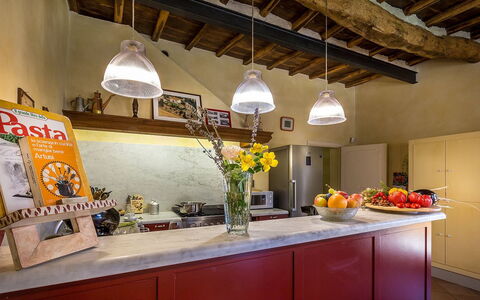Le Querce dei Medici 12+2: Interior Design, Cucina, Mobilia, Parete, Controsoffitto, Elettrodomestico Da Cucina, Pavimentazione, Soffitto, Legna, Apparecchio Major