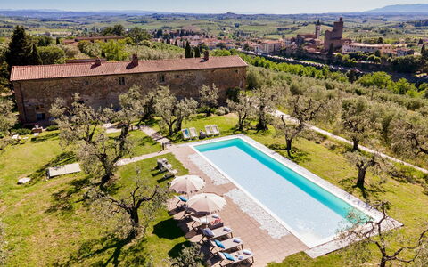 Villa Monnalisa 12: Hacienda, Cibo