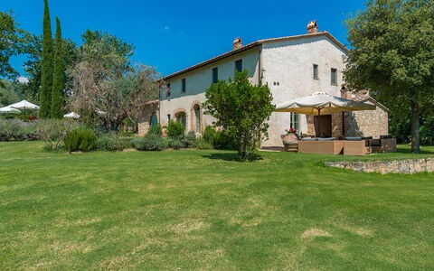San Francesco 12: Grass, Landscape, Land Lot, Plain, Estate, Meadow, Farmhouse, Pasture, Hacienda, Landscaping