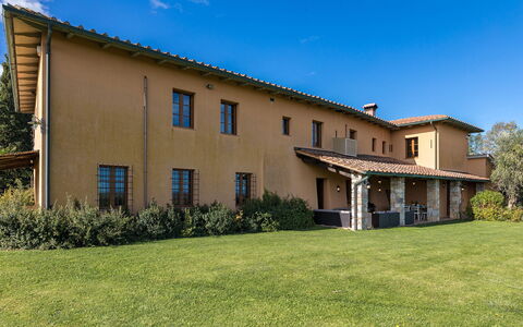 Villa Il Foramasso 10+2: Grass, Home, House, Plain, Landscape, Land Lot, Residential Area, Shrub, Estate