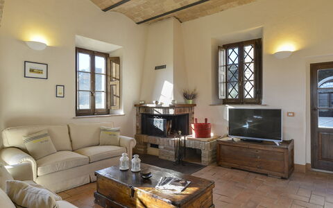 Alborata 10: Mobilia, Interior Design, Parete, Pavimentazione, Legna, Camera, Pavimento, Casa, Soggiorno, Divano