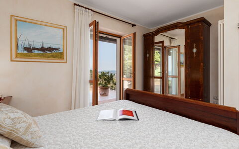 Antiche Pietre 10: Mobilia, Letto, Interior Design, Camera Da Letto, Legna, Pavimento, Pavimentazione, Lenzuolo, Camera, Bedding