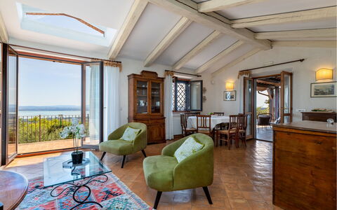 Antiche Pietre 10: Mobilia, Tavolo, Sedia, Interior Design, Pavimento, Mare, Camera, Cucina & Sala Da Pranzo Tavolo, Soffitto, Oceano
