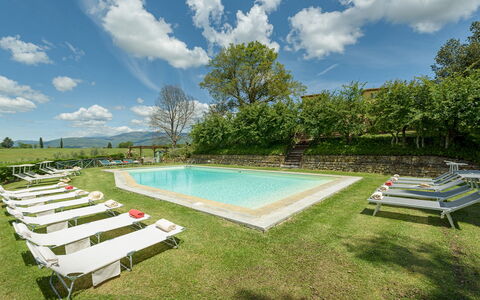 Poggerello 10: Eco Hotel, Estate, Agriturismo, Piscina, Ricorrere, Giardino, Hacienda, Villa, Prato, Landscaping