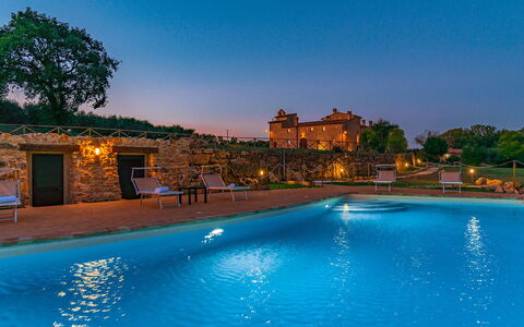 Santa Illuminata 12: Landscape, Estate, Castle, Swimming Pool, Mansion, Villa, Hacienda, Landscaping, Palace