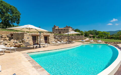 Santa Illuminata 12: Landscape, Estate, Castle, Villa, Cumulus, Landscaping, Mansion, Meteorological Phenomenon, Hacienda