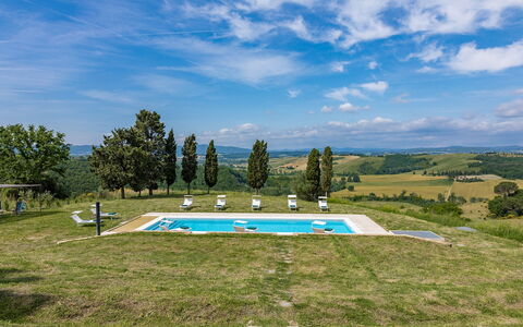 Casale Rasa 20+2: Landscape, Plain, Grassland, Land Lot, Meadow, Swimming Pool, Pasture, Lawn, Field, Estate