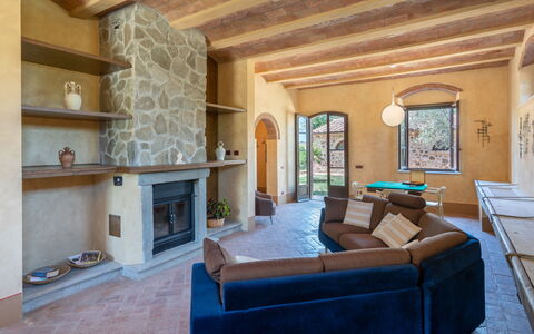 Terripi 10: Parete, Interior Design, Mobilia, Pavimentazione, Casa, Camera, Pavimento, Soffitto, Soggiorno, Sedia