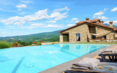 Le Macine 6: Swimming Pool, Resort, Farmhouse, Eco Hotel, Mountain Range, Villa, Hacienda, Resort Town, Hotel