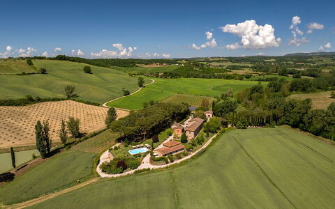 Podere Bellaria 18+2: Residential Area, Estate, Landscape, House, Land Lot, Rural Area, Human Settlement, Landscaping, Plantation, Cottage