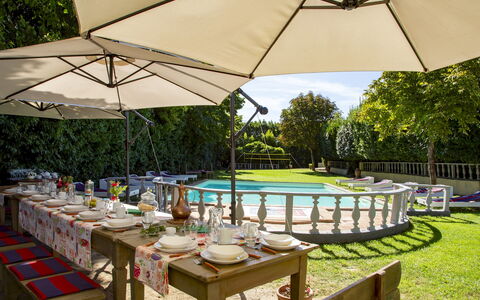 Villa delle Sophore 12: Mobilia, Mobili Da Esterno, Tavolo, Sedia, Ombrello, Tavolo Esterno, Shade, Piscina, Ricorrere, Giardino