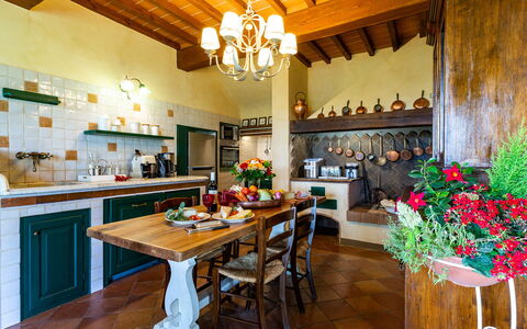 Villa Elisa 16: Mobilia, Interior Design, Legna, Pavimentazione, Cucina, Tavolo, Camera, Illuminazione, Soffitto, Casa