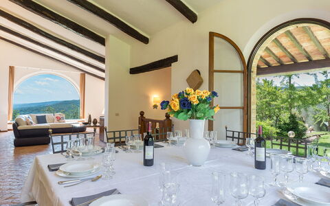 L'Alcova 8+2: Furniture, Table, Interior Design, Chair, Kitchen & Dining Room Table, Dining Room, Resort, Villa, Houseplant, Eco Hotel