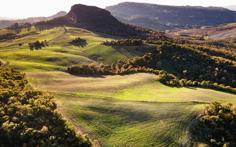Il Poggiarellino 14: Geografia Montane, Collina, Paesaggio Naturale, Ecoregione, Pascolo, Highland, Montagna, Terreno, Paesaggio, Valle