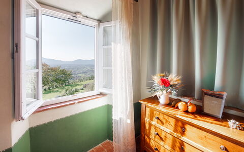 Villa Primo Sole 22: Interior Design, Room, Ceiling, Curtain, Window Treatment, Wood Stain, Linens, Bedroom, Hardwood, Bedding