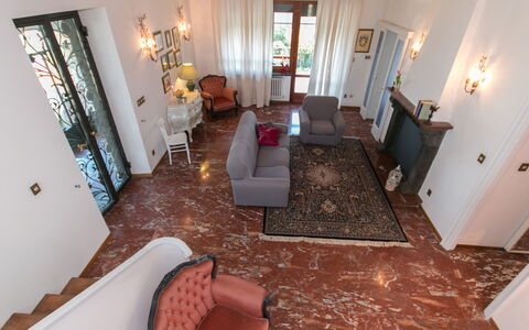 Villa Ombrosa 8: Flooring, Interior Design, Floor, Wood, Furniture, Lighting, Living Room, Room, Home, Ceiling