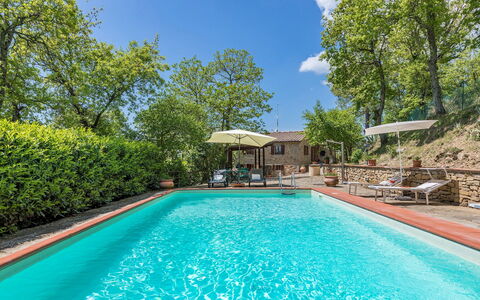 Casa Largnano 6+2: Swimming Pool, Hacienda, Villa, Water Feature, Backyard, Eco Hotel