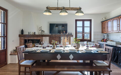 Casale Bella Vita 8+4: Mobilia, Interior Design, Tavolo, Sala Da Pranzo, Pavimentazione, Legna, Cucina & Sala Da Pranzo Tavolo, Sedia, Camera, Pavimento