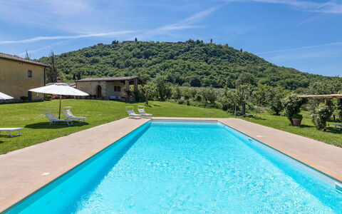 Podere Pratovecchio 14+2: Piscina, Estate, Agriturismo, Villa, Eco Hotel, Hacienda, Ricorrere, Hotel