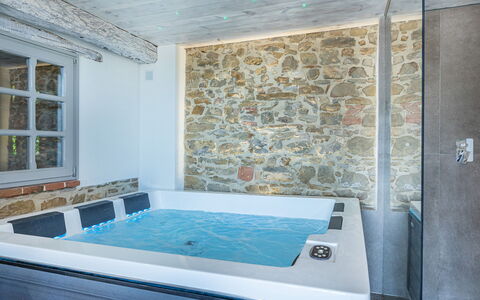 Casal Parro 6: Idraulico Fixture, Vasca Da Bagno, Bagno, Ricorrere, Piscina, Vasca Idromassaggio, Idraulico, Piastrella, Hotel