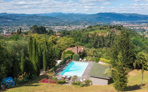 Villa Marraccini 8: Mountain, Hill, Highland, Swimming Pool, Hill Station, Leisure, Mountain Range, Eco Hotel, Evergreen