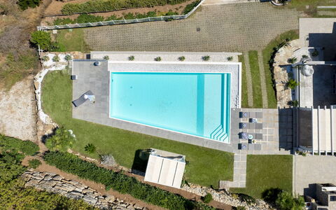 Villa Pietro 10: Piscina, Tempo Libero, Ricorrere, Materiale Composito, Estate, Landscaping, Backyard, Giardino, Terme, Eco Hotel