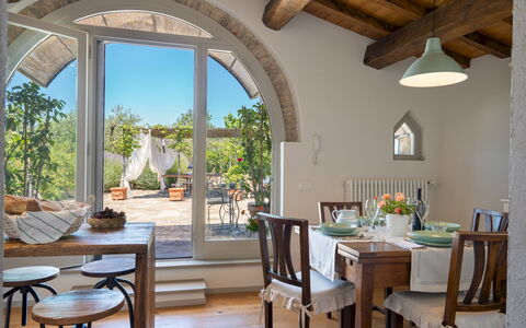 Country House Lo Spigo 4: Furniture, Interior Design, Wood, Table, Chair, Kitchen & Dining Room Table, Lighting, Home, Flooring, Dining Room
