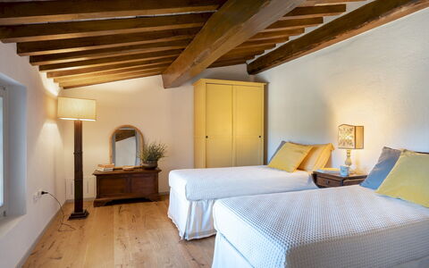 Country House Lo Spigo 4: Furniture, Interior Design, Wall, Flooring, Floor, Wood, Bed, Ceiling, Bedroom, Room
