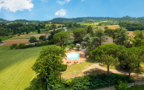 Fonte Pinella 8: Cibo, Piscina, Hacienda, Eco Hotel, Ricorrere, Villa, Agriturismo, Azienda Agricola, Visione Globale, Piantagione