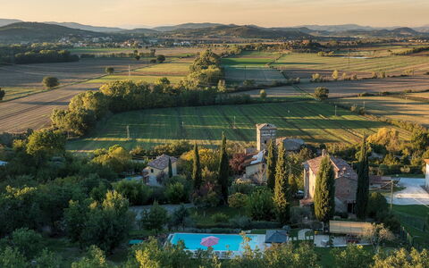 La Vecchia Pieve 8: Landscape, Residential Area, House, Land Lot, Rural Area, Home, Human Settlement, Estate, Suburb, Village