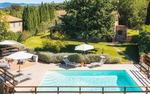 Podere Caprarecce 8: Swimming Pool, Umbrella, Resort, Outdoor Furniture, Sunlounger, Eco Hotel, Leisure, Thermae, Estate, Garden