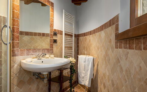 Il Romitoio 12: Wall, Flooring, Interior Design, Plumbing Fixture, Floor, Ceiling, Tile, Plumbing, Bathroom, Tap